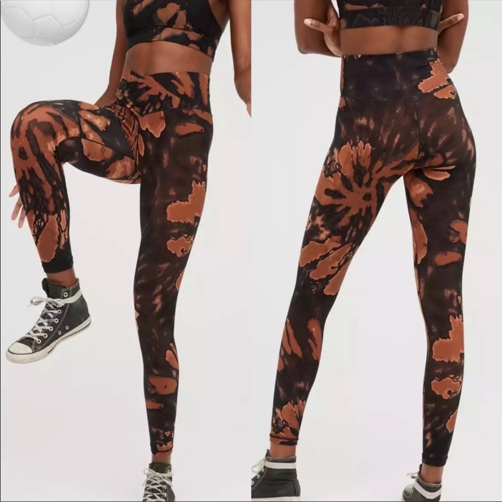 Aerie Offline Real Me Tie Dye High Waisted Legging Size Medium Short